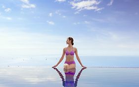 A La Carte Da Nang Beach